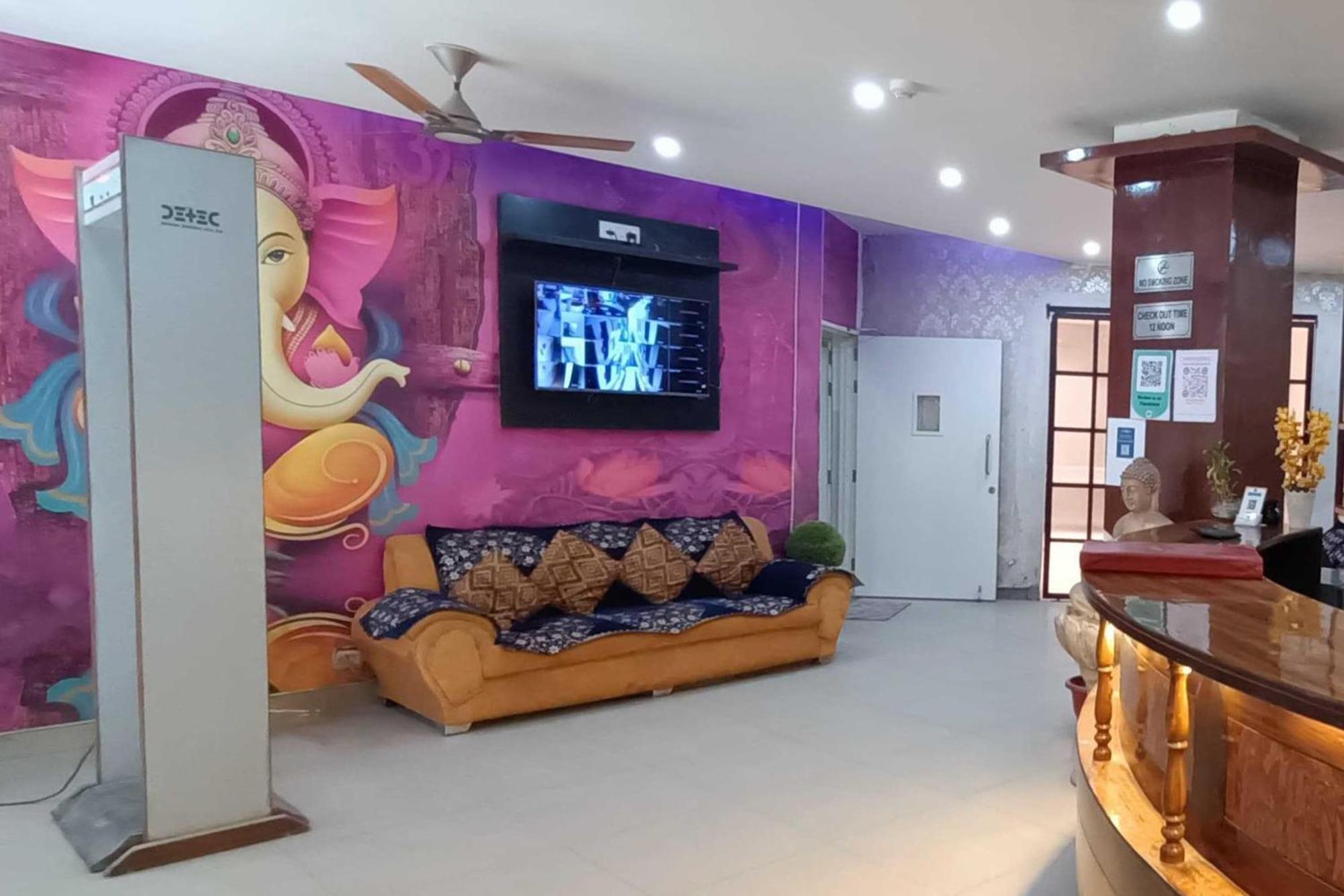 ניו דלהי Hotel Global Inn By Quality Inn מראה חיצוני תמונה